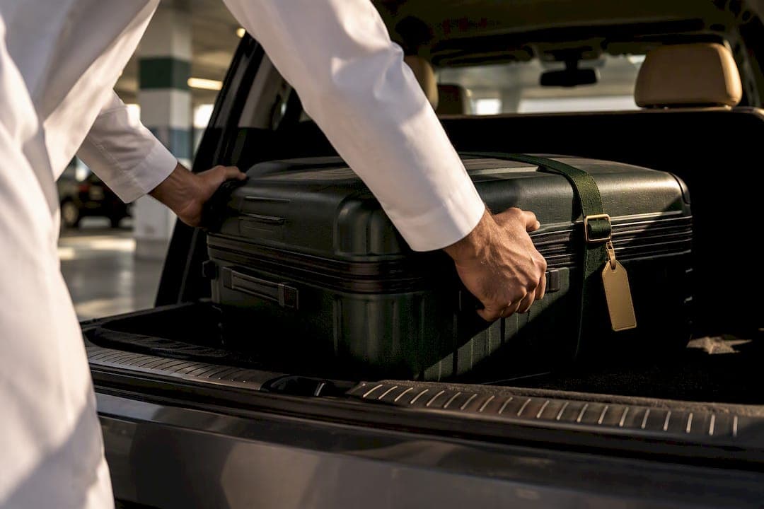 Two Minute Checklist for Bag Safety in Saudi Cars, Laws and Pro Tips